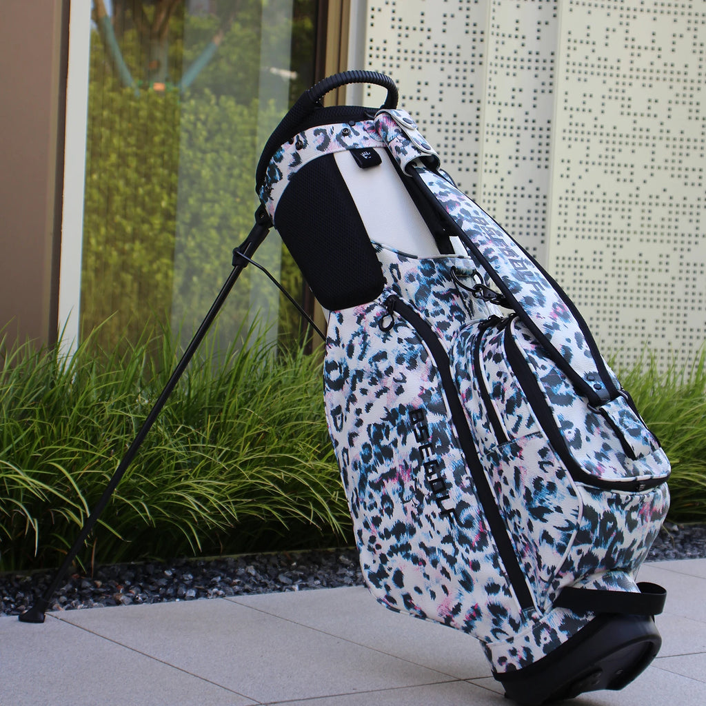 The Featherlite Stand Bag